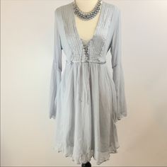 Nwt Anthropologie Dress Flowy Bell Sleeves Size M Silver Mini Dress For Fall, Gray Bohemian Dress For Fall, Gray Bohemian Dresses For Fall, Bohemian Gray Dresses For Fall, Gray Flowy Spring Dress, Gray Flowy Dress For Spring, Flowy Gray Spring Dress, Flowy Gray Dress For Spring, Elegant Silver Midi Dress For Summer