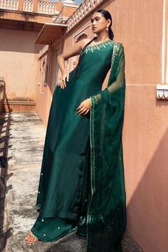 Shop for Supria Munjal Green Satin Georgette One Shoulder Kaftan Palazzo Set for Women Online at Aza Fashions Green Cape Sleeves Sets For Eid, Green Cape Sleeve Sets For Eid, Traditional Green Sharara For Evening, Green Sharara With Dupatta For Evening, Green Floor-length Sharara For Evening, Green Evening Sets With Dupatta, Green Evening Dupatta, One Shoulder Kurta, One Shoulder Kaftan