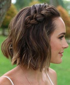 Braided Hairstyles For Short Hair, Cute Braided Hairstyles, Short Hair Trends, Short Braids, Short Wedding Hair, Sopot, Side Braid