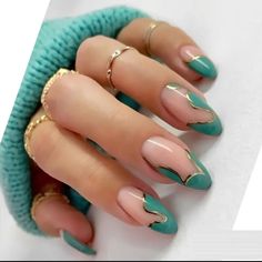 24 Reusable Press On Nails Reusable Color May Vary Due To Lighting Size One Size Condition New Reusable Comes With Glue Short Fake Nails, Nagel Tips, Colorful Nails, Fake Nails With Glue, Stick On Nails, Nail Arts, Artificial Nails, Nail Accessories, Green Nails