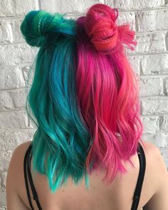 Split Dyed Hair Bright Colours, Half And Half Dyed Hair, Weird Hair Colors, 2023 Haircolor, Half And Half Hair, Split Dye, Split Dyed Hair, Pulp Riot, Split Hair