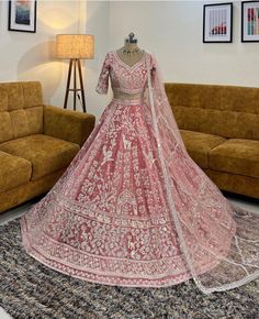 Handwork Lehenga, Latest Bridal Lehenga Designs, Indian Wedding Gowns, Red Bridal Dress, Bridal Lehenga Designs, Latest Bridal Lehenga, Desi Wedding Dresses, Wedding Lehenga Designs, Lehenga Designs Simple