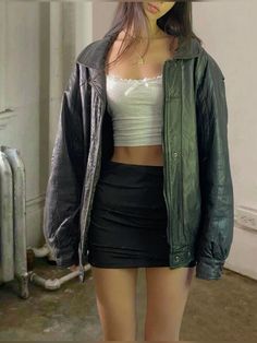 #leatherjacket #leatherjacketoutfit #vintageclothing #outfitidea #falloutfit #autumnoutfit #fallfit Hailey Bieber fashion, leather bomber, new york style, streetstyle, y2k style, french style, date outfit, night out outfit, vintage fit, fit check, ootd, ootn, style inspo, outfit idea, model off duty, biker jacket, retro jacket, bomber jacket, festival outfit, country outfit, country core style, cottage style, cowgirl jacket, cowgirl outfit, trendy jacket, fall coat, winter jacket, winter outfit, seasonal fashion, timeless fashion, viral jacket, soft grunge outfit Outfits With A Leather Jacket, Lether Girl Jacket Outfit, Hailey Bieber Fashion, Soft Grunge Outfit, Jacket Winter Outfit, Soft Aesthetic Outfits, Cowgirl Jacket, Winter Going Out Outfits, Country Core