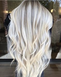 Faux Blowout, Blowout Hack, Icy Blonde Hair Color, A High Ponytail, Types Of Hair Color, Blonde Hair Transformations, Silver Blonde Hair, Fall Hair Color Trends