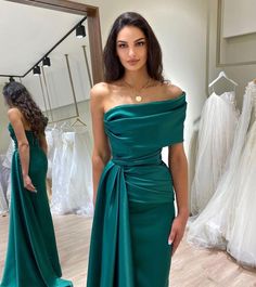 Elegant Party Dress, Green Prom, Elegant Party Dresses, Glamour Dress, Prom Dress Inspiration, Formal Party Dress, Pretty Prom Dresses, Female Figure, Green Prom Dress