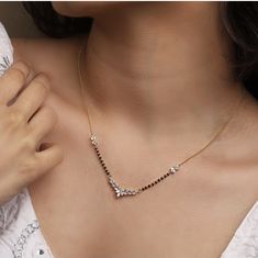 Mangal Sutra Pendant Design, Mangalsutra Designs Rose Gold, Double Layer Mangalsutra Designs, Cute Mangalsutra Designs, Mangalsutra New Designs Gold, Magalsutram Chain Designs Gold, Latest Mangalsutra Designs 2023, Indian Mangalsutra Design Gold