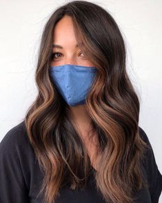 Well-Blended Caramel Money Pieces Chocolate Bathroom, Chocolate Brown Hair Color Ideas, Brown Hair Color Ideas, Chocolate Brown Hair Color, Hair Color Chocolate, Brown Hair Color, Chocolate Brown Hair, Brunette Balayage Hair, Brown Hair Balayage