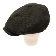 Wigens Green 7 3/8 Fitted Six-panel Winter Hat, Fitted Winter Six-panel Hats, Classic Outdoor Beret, Winter Classic Baseball Cap With Short Brim, Classic Winter Six-panel Beret, Classic Winter Hat With Visor, Classic Winter Visor Hat, Classic Six-panel Winter Beret, Classic Fitted Visor Hat