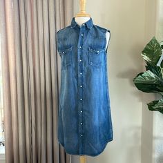 Sleeveless Western Denim Dress. Pearl Snaps Down The Front And On Both Pockets. Measurement From Armpit To Bottom Of Dress Is 24”. Western Denim Dress, Dress Pearl, Ralph Lauren Denim, Ralph Lauren Dresses, Ralph Lauren Dress, Size 6 Dress, Denim Dress, Polo Ralph, Colorful Dresses