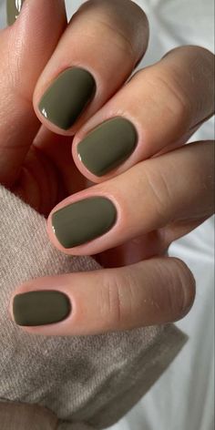 Short Rectangular Nails, Short Oval Dip Nails Fall, Solid Nail Color Ideas Short, Gel Nails Ideas Short Plain Color, Solid Gel Nail Color Ideas Summer Short, Solid Colour Nails Short, Earthy Nail Ideas, Short Plain Nail Ideas, Plain Gel Nails Short