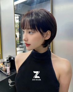 Short Short Hair, 2024 Haircuts, Asian Hairstyle, Short Hair Outfits, Short Hair Tomboy, Korean Short Hair, Shaggy Short Hair, Really Short Hair, Chin Length Hair