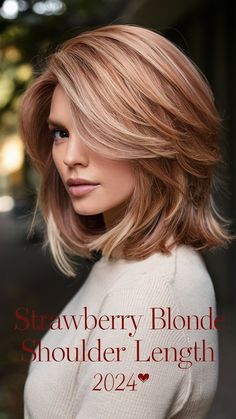 Effortless Fall Hair Colors Copper Blonde Shaggy Bob for Free Spirits 💁‍♀️ Fall Blonde Hair Colors 2024, Fall 2024 Blonde Hair Trends, Blonde Shaggy Bob, Hair Colors For Fall, Fall Blonde Hair Color