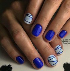 Spring Nail Art Blue, August Nail Ideas Short, August Colors Nails, Cute August Nails, August Nails Designs, Gel Powder Nails, Royal Blue Nails Designs, Blue Manicure, August Nails