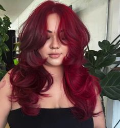 Flaming Red Fab: Fashion-forward Hairstyle Ideas for Fiery Tresses Cherry Red Hair Color, Pelo Color Vino, Red Hair Color Ideas, Red Hair Looks, Cherry Red Hair, Red Dye, Wine Red Hair, Red Hair Inspo, Wine Hair