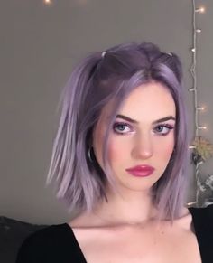 Short Dyed Hair, Short Grunge Hair, Hair Idea, Lavender Hair, Hair 2024, Hair Color Purple, Peinados Fáciles Para Cabello Corto, Short Hair Color