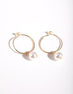 This gold-tone earring boasts a hoop design with a 3mm pearl charm. Material: Pearl Size: 2.5cm (L) x 1.3cm (W) Weight: 0.4g (one earring) | Lovisa Gold Pearl Hoop Earrings, Size: 3mm, White Fashion Jewellery Online, Rose Gold Flower, One Earring, Bold Earrings, Hoop Design, Pearl Hoop Earrings, Pearl Charms, Body Piercing Jewelry, Favorite Rings