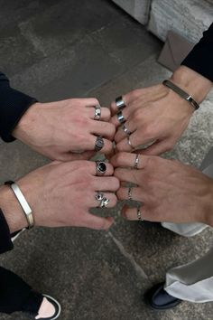 Jewelry On Men Aesthetic, Men’s Ring Style, Mens Ring Aesthetic, Men’s Rings Aesthetic, Guys Rings Aesthetic, Guys With Rings, Aesthetic Accessories Men, Silver Rings Aesthetic Men, Rings Men Aesthetic