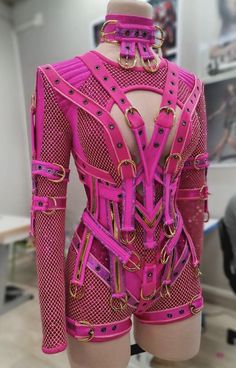 Pink Wrestling Outfit, Women’s Wrestling Outfit, Drag Outfit Ideas, Stage Costume Design, Drag Outfits, Drag Queen Outfits, Lace Belt