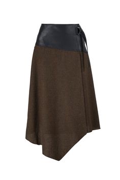 This skirt is one of our favourite-ever designs. We love the fabric combination, we love the a-symmetric shape and we love the colours! This skirt can be styled in so many ways - we have combined it with our jersey top and heels for a very clean, chic outfit. The hat just adds another layer of femininity to the whole outfit. You can easily style it with a chunky knit jumper, or a T-shirt and trainers for the warmer days. Skirt Design Ideas, Long Wool Skirt, Chunky Knit Jumper, Bold Dresses, Tailored Clothes, Jersey Skirt, Dressy Casual Outfits, Skirt Trends, Wool Clothing