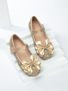 Girls Bow Decor Glitter Mary Jane Flats Gold     Plain Mary Jane   Kids Shoes, size features are:Bust: ,Length: ,Sleeve Length: Pump Shoes Flat, Boys White Shoes, Baby Blue Shoes, White Shoes Outfit, Girls Pumps, Kids Heels, Golden Shoes, Zapatos Mary Jane, Kids Leather Shoes