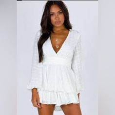 Nwot Princess Polly Romper Size Small/Medium Ptp 20 Length 31 White Long Sleeve Summer Jumpsuits And Rompers, Flirty White Jumpsuit And Rompers For Date Night, White Long Sleeve Summer Jumpsuit, White Flirty Jumpsuit For Date Night, Flirty White Jumpsuit For Date Night, Summer Fitted Long Sleeve Jumpsuits And Rompers, White Long Sleeve Jumpsuits And Rompers For Day Out, Fitted Long Sleeve Summer Jumpsuits And Rompers, White Long Sleeve Jumpsuit For Day Out