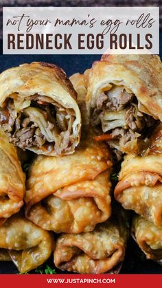 Crispy egg rolls filled with sliced steak, worcestershire sauce, garlic, onion, soy sauce and slaw mix. Dip in ranch or whatever your favorite sauce is for a delicious appetizer! Cowboy Egg Rolls, Hawaiian Egg Rolls, Nacho Egg Rolls Recipe, Surf And Turf Eggrolls, Mini Egg Rolls Appetizers, How To Roll An Egg Roll, South Western Egg Rolls Recipe, Jalapeño Egg Rolls, Steak Egg Rolls Recipes