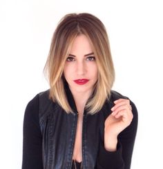 Growing out my hair in time for winter, go for something like this? Blonde Foils, Trendy We Fryzurach, Corte Bob, 2015 Hairstyles, Ombré Hair, Ombre Hair Color, Long Bob, Hair Envy, Love Hair