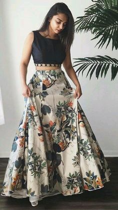 Lehenga Crop Top, Skirt And Crop Top, Indian Lehenga Choli, Maxi Rok, Salwar Kamiz, Indian Gowns Dresses, Indian Lehenga, Ghagra Choli, Indian Gowns