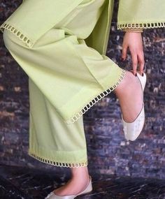 Plazzo Designs, Girls Dresses Sewing, Trendy Shirt Designs, Pakistani Fashion Casual, Dress Design Patterns