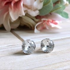 "Large, vintage inspired diamond stud earrings featuring cushion cut (square) Swarovski crystals with a diamond like finish. The clear crystals are set in a gold dipped bezel and the posts and earnuts are 14K gold filled. These earrings would be perfect for a wedding, bridal party, graduation, Sweet 16 or bridesmaids gift. All Sela + Sage jewelry comes in a matte black gift box - free bridesmaid thank you cards are provided as well! Also available with a sterling silver finish: https://www.etsy. Square Diamond Earrings, Bridesmaid Thank You Cards, Diamond Earrings Wedding, Earrings Square, Lake Oswego, Vintage Cushions, Etsy Bridesmaid Gifts, Black Gift Boxes, Square Diamond