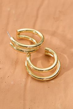 These mini double hoops with a brilliant shine are a dainty yet sophisticated addition to any everyday look! Gold Double Hoop Earrings, Double Gold Hoop Earrings, Hoop Earrings Aesthetic, Dainty Gold Earrings, Double Hoop Earrings, Earrings Aesthetic, Earrings Hoop, Gold Dipped, Accessories Jewelry Earrings