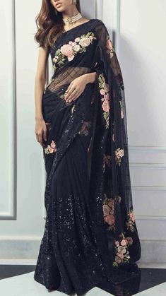 Farewell Saree, Designer Party Wear Saree, New Saree Design, Desi Attire, Bridal Lehenga Designs, Sari Design, New Saree, New Saree Designs