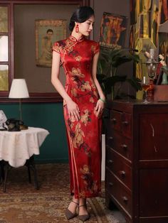 Red Qipao, Qipao dress for women, modern Qipao, mulberry Silk Qipao – Beth and Brian Qipao Qipao Dress Traditional, Tea Ceremony Dress, Qipao Pattern, Red Qipao, Modern Qipao, Chinese Style Dress, Fotografi Vintage, Qipao Dress, China Dress