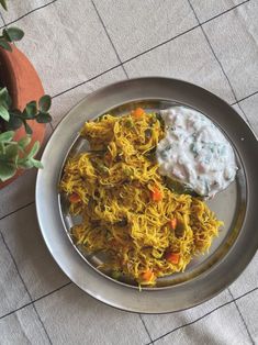 semiya upma server with onion tomato raita (yoghurt dip)