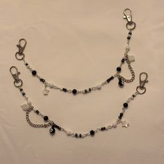 A hand made pair of matching boot/shoe chains to spice up your shoe of choice! Made of beads and wire. Shoe Chains Beads, Shoe Beads Chain, Small Beaded Shoe Chain, Shoe Chains, Boot Chains, Bridesmaid Accessories, Bead Work Jewelry, Purse Charms, Beads And Wire