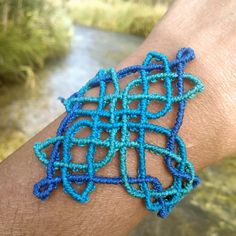 Celtic Knot Bracelet Blue Bohemian Braided Resizable Bracelet, Turquoise Macrame Bracelet Gift, Blue Macrame Hippie Jewelry, Celtic Macrame Bracelet, Adjustable Hand-strung Hippie Braided Bracelets, Celtic Knot Bracelet, Celtic Bracelet, Handmade Boho Jewelry, Boho Macrame