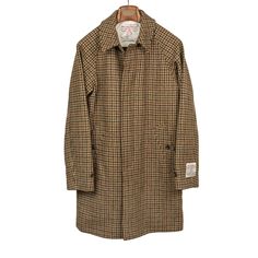 Beams Plus Balmacaan coat in brown and black guncheck Harris Tweed wool – No Man Walks Alone Car Coat Outfit, British Gentleman, Beams Plus, Classic American Style, Vintage Clothing Men, Tweed Coat, Uniform Fashion, Collared Coat, Oversized Coat