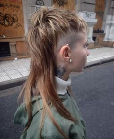 Mullet Hairstyles, Mullet Hair, Edgy Short Hair, Edgy Hair, Haircut And Color