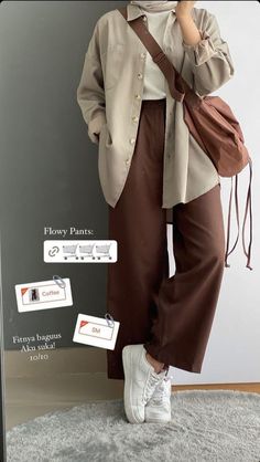 Brown Pants Outfit Hijab, Outfit Cream, Stylish Outfits Casual, Modest Casual Outfits, Mode Kimono, Muslim Outfits Casual, Hijab Style Casual, Hijabi Fashion Casual, Fashion Top Outfits