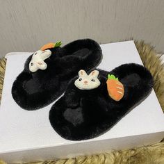 Cute Bunny Carrot Slippers Gothic Punk Fashion, Bunny Carrot, Kawaii Store, Black Bunny, Bunny Slippers, Indoor Slippers, Harajuku Outfits, Sandals Slippers, Rabbit Cartoon