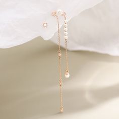 Style: Korean Style/Korean Style Color: Asymmetric Pearl Eardrops Rose Gold Fashion Element: Pearl, Tassel Rose Gold Dangle Pearl Earrings, Rose Gold Single Dangle Pearl Earring, Rose Gold Fashion, Pearl Rings, Style Korean, Gold Fashion, Pearl Ring, Or Rose, Tassels