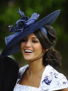 Style for the Races...Ascot or the Derby...Royal Navy Profile Fascinator by HAT-A-TUDE.COM Kentucky Derby Women, Derby Outfits, Michelle Keegan, Fascinator Headband, Elegant Hats