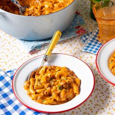 a bowl of macaroni and cheese on a table