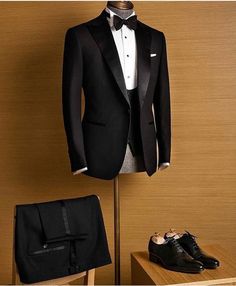 #men #fashionmen #menfashion #fashion Black Tie Wedding Attire, Haircuts For Medium Hair, Pakistani Wedding Dresses, Black Tie Wedding, Tuxedo For Men, Ideal Wedding, Pakistani Wedding, Formal Attire, Wedding Attire