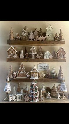 Gingerbread House Ideas, The Best Dessert, Gingerbread Christmas Decor, Diy Wall Painting, Christmas Gingerbread House, Best Dessert, Wonderful Time Of The Year, Magical Christmas, Christmas Gingerbread