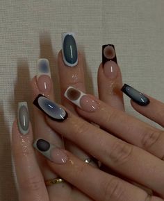 Modern French Manicure, Black French Tip Nail, Aura Nail, Black French Tip, French Tip Nail Art, Aura Nails, Minimal Nails, Modern French, Classy Acrylic Nails