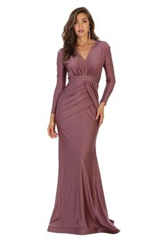 This classy formal evening gown has long sleeves, v-neckline, a train, & ruched bodice. Fitted & has a little stretch to it. Great for a mother of the bride / groom, gala, or banquet. 4 6 8 10 12 14 16 BUST 33 34 36 38 40 43 46 WAIST 25 26 28 30 32 35 38 HIP 37 38 40 42 44 47 50 Long Sleeve Wedding Guest Dresses, Sorority Formal Dress, Long Outfit, May Queen, Bodycon Evening Dress, Formal Evening Gown, Long Sleeve Evening Gowns, Gown Plus Size, Formal Dress Shops