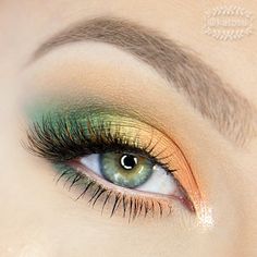 ☀️ My spring inspiration for you all. I used @zoevacosmetics eyeshadows from Retrofuture and Rodeo Belle pallets, lipstick in Faith Makeup Verde, Eye Makeup Pictures, Eye Makeup Steps, Green Makeup, Eye Makeup Designs