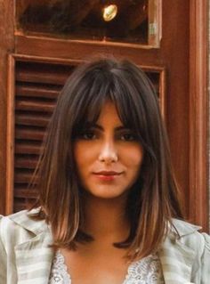 Shoulder Length Balayage With Bangs, Long Fringe Bob, Mid Length With Fringe, Fringe Mid Length Hair, Mid Length Hair With Fringe Bangs, Lob Haircut With Bangs Fine Hair, Preppy Bob Hairstyles, Long Bob And Bangs, Mid Bob With Bangs