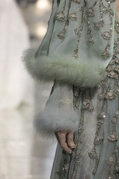 Valentino Spring 2025 Ready-to-Wear https://www.vogue.com/fashion-shows/spring-2025-ready-to-wear/valentino/slideshow/detail#48 Valentino Haute Couture 2022 2023, Valentino Spring 2022 Couture, Valentino Spring 2022 Ready To Wear, Valentino Fall 2021 Couture, Valentino Embroidery Detail, Fashion 2025, Dangerous Liaisons, Paradise Lost